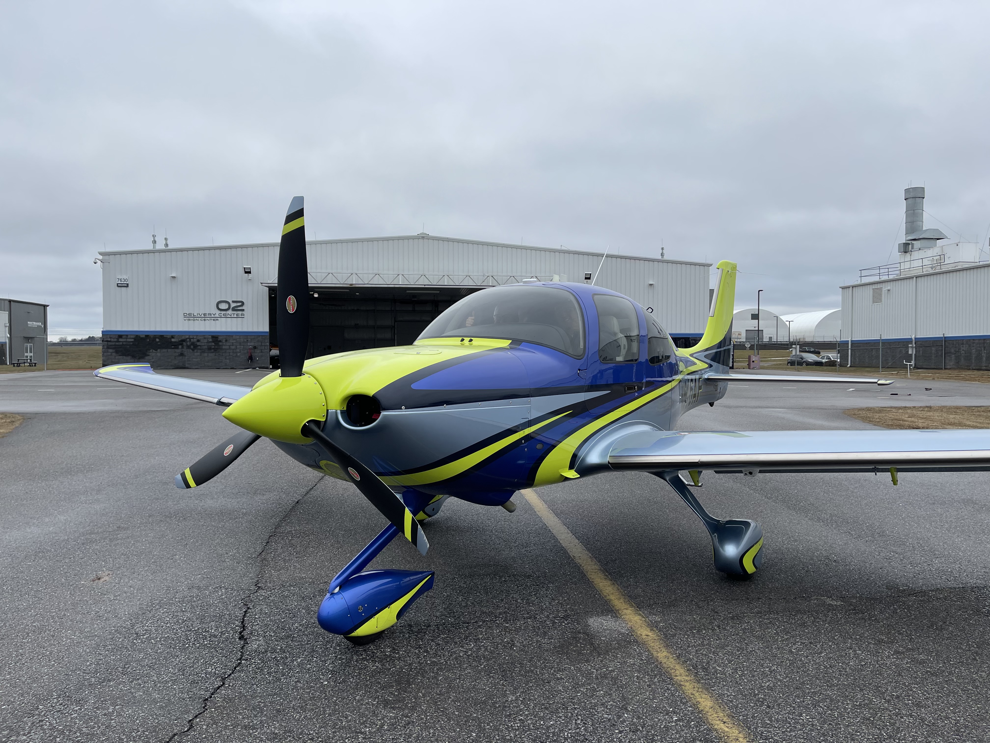 Cirrus SR22 G6 XI Tail · N-pending